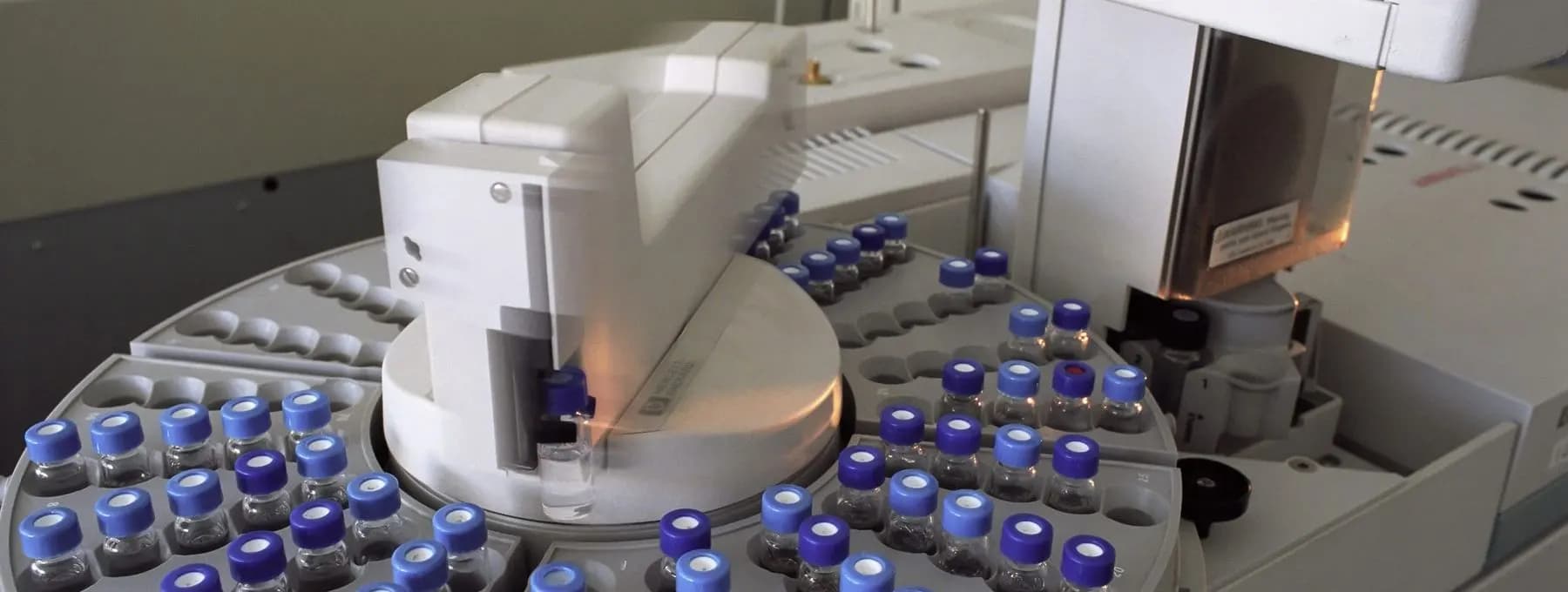 vials loaded onto an automated analyser